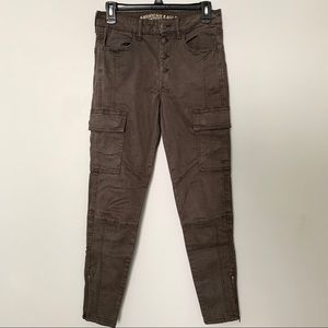 American Eagle Hi-Rise Cargo Moto Jegging
